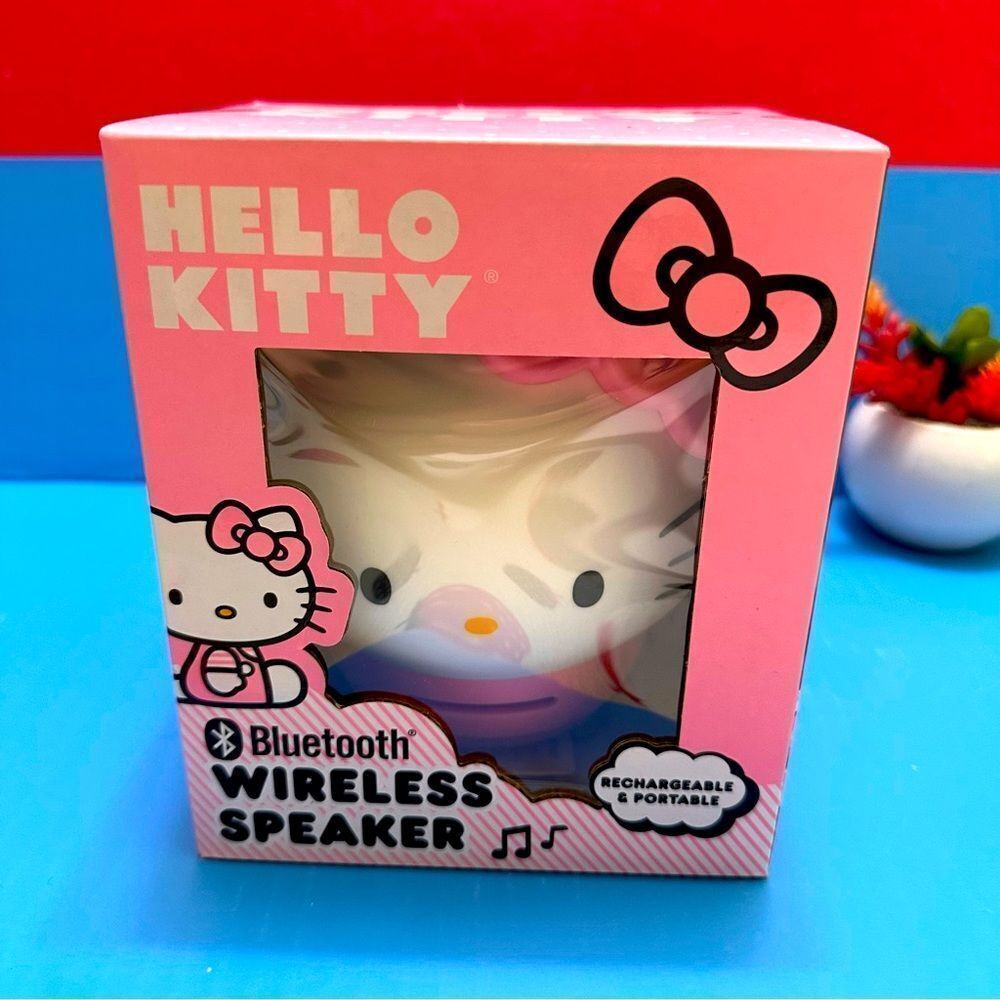 Hello Kitty Bluetooth wireless speaker